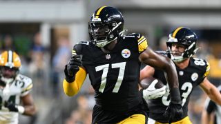Rapoport: Steelers Are Now Trading Broderick Jones To The Cowboys For Multiple Draft Picks (Steelers News). Photo by Barry Reeger / Imagn Images