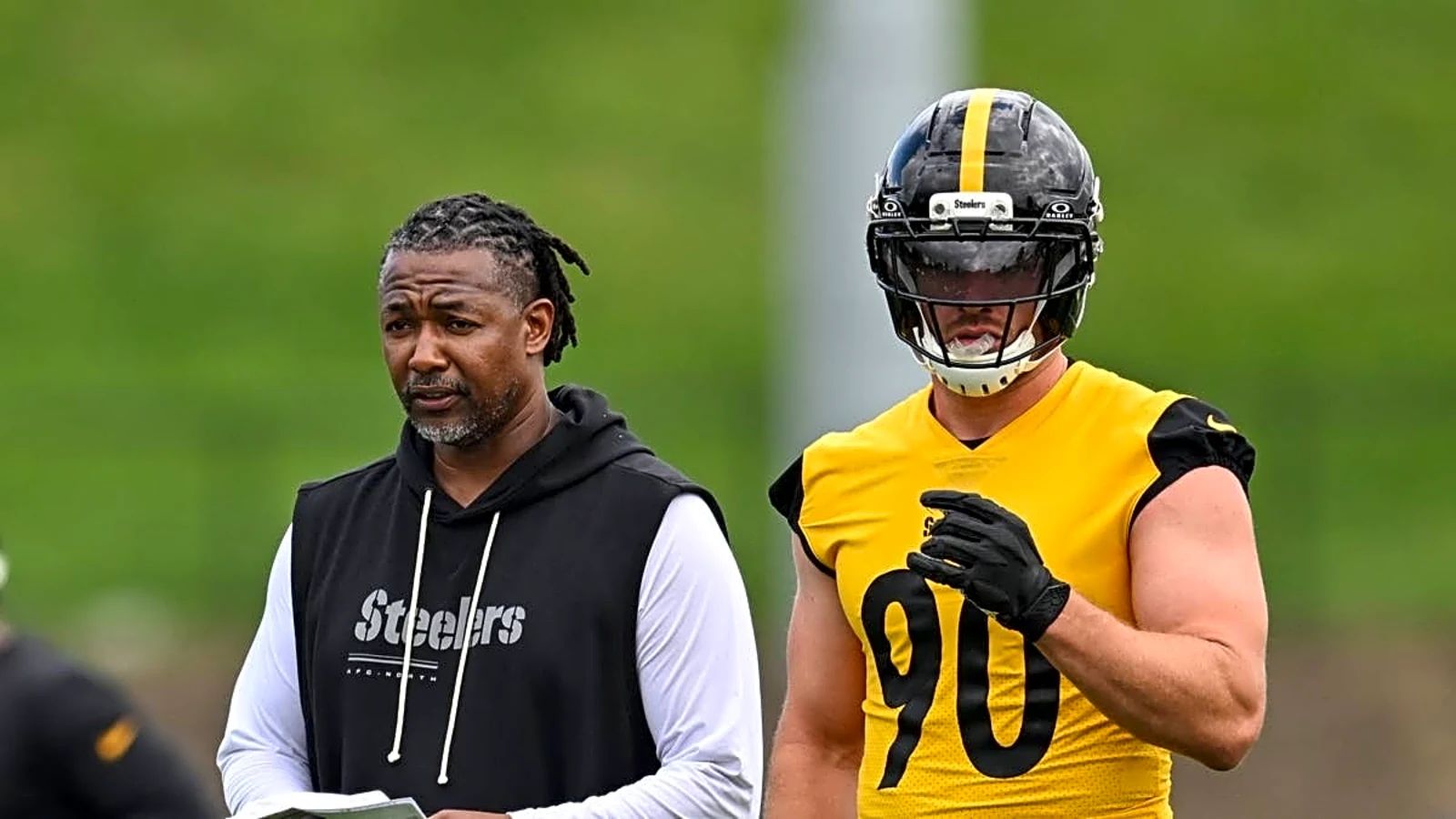 Steelers' TJ Watt Reveals A Remarkable Shift In Patrick Graham's Defense (Steelers News). Photo by Barry Reeger / Imagn Images