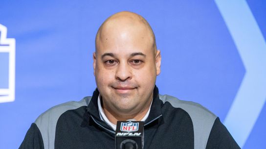Steelers’ Omar Khan Keeps Bold Four-Quarterback Option Alive (Steelers News)