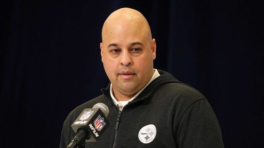 Steelers Could Have Shocking Solution For Alex Highsmith Contract Drama. Photo by Kirby Lee / Imagn Images