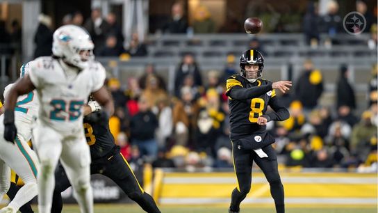 Steelers quarterback Aaron Rodgers (8) during a regular season matchup between the Pittsburgh Steelers and the Miami Dolphins.