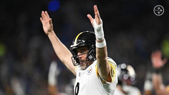 Steelers quarterback Aaron Rodgers (8) during a regular season matchup between the Pittsburgh Steelers and Detroit Lions.
