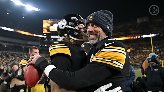 Steelers’ Aaron Rodgers Takes Not-So-Subtle Shot At Jets While Giving Inspiring Praise To Mike Tomlin (Steelers News)