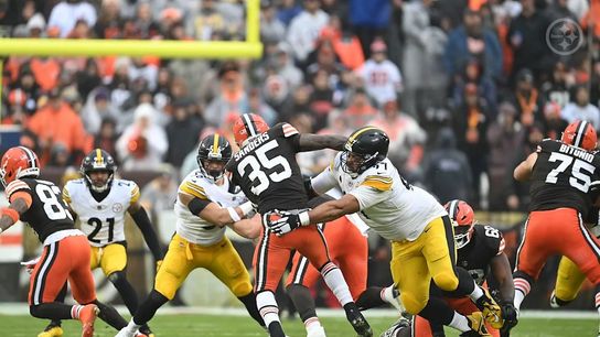 Steelers defensive tackle Cameron Heyward (97) and linebacker Alex Highsmith (56) during a regular season matchup between the Pittsburgh Steelers and Cleveland Browns.