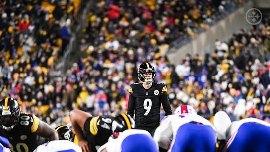 Steelers kicker Chris Boswell (9) during a regular season matchup between the Pittsburgh Steelers and Buffalo Bills.