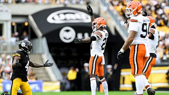 Browns cornerback Denzel Ward (21) during a regular season matchup between the Pittsburgh Steelers and Cleveland Browns.