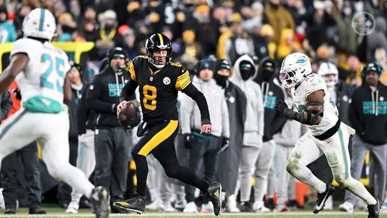 Steelers quarterback Aaron Rodgers (8) during a regular season matchup between the Pittsburgh Steelers and Miami Dolphins. Steelers quarterback Aaron Rodgers (8) during a regular season matchup between the Pittsburgh Steelers and Miami Dolphins.