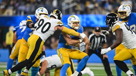 Steelers linebacker T.J. Watt (90) during a regular season matchup between the Pittsburgh Steelers and Los Angeles Chargers.
