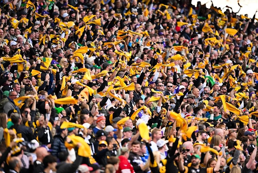 Steelers fans Steelers fans