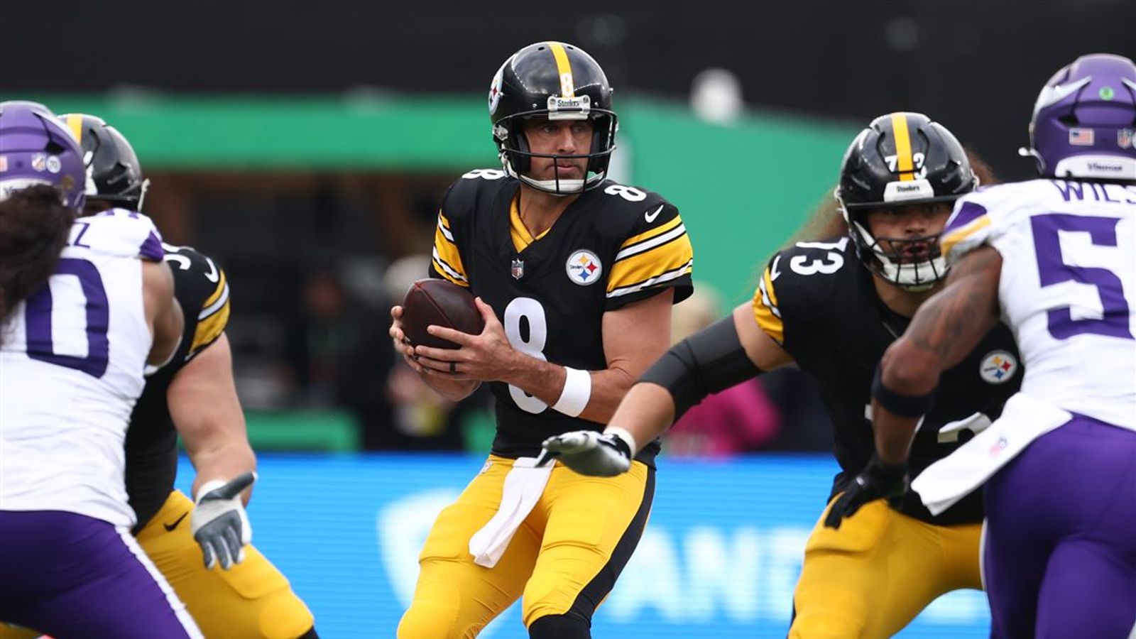 Steelers' Aaron Rodgers Receives Extremely High Praise Prior To Matchup With Bengals: "He's Pretty Elite" (Steelers News). Photo by Peter Morrison / Associated Press