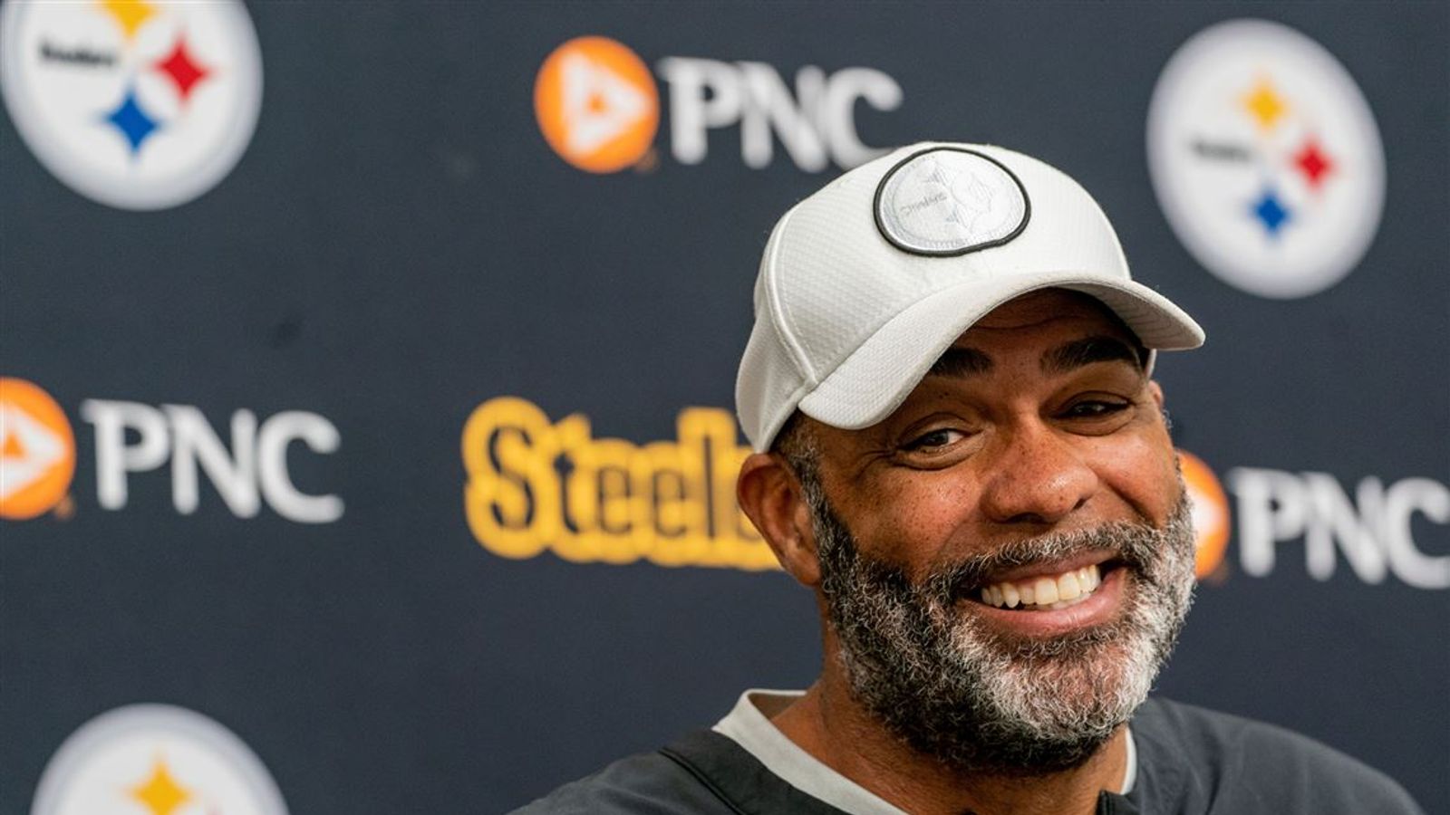 Steelers' Teryl Austin Sends A Powerful Message Prior To Matchup With Bengals (Steelers News). Photo by Lucy Schaly / Post-Gazette