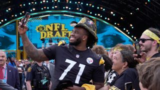 Steelers Get Harsh News About Their 2026 NFL Draft Class (Steelers News). Photo by Sue Ogrocki / AP Photo