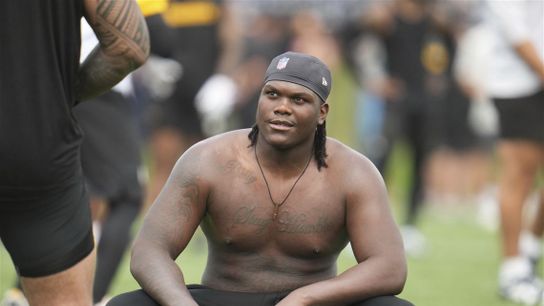 Steelers' Broderick Jones Expected To Underperform In 2025: "He's Not Gonna Have A Great Career" (Steelers News)