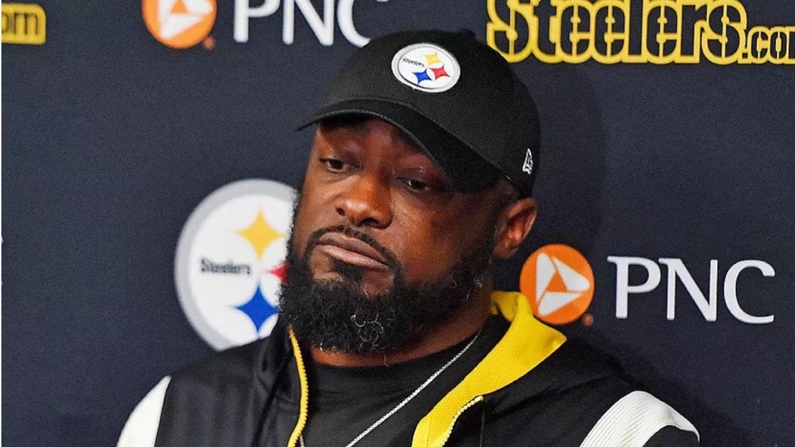 Mike Tomlin Is Now Sick And Tired Of Trying To Fix The Steelers' Problems (Steelers News). Photo by AP Photo