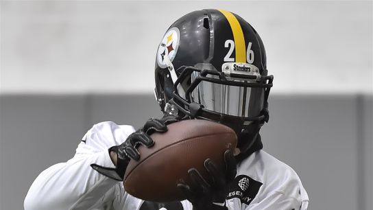 Bell a no-show; Coates on PUP (Steelers News)