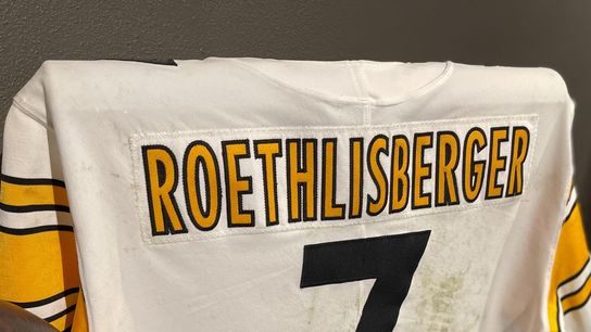 Roethlisberger's Jersey Heads to Pro Football Hall of Fame (Ben Roethlisberger News)
