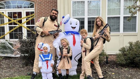 Steelers' DE Cam Heyward and family