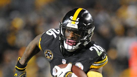 Le'Veon Bell "rips" Steelers in Tweet (Steelers News)