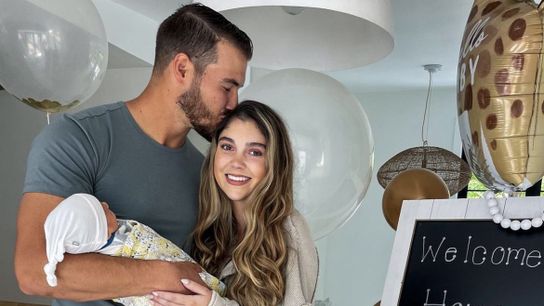 Steelers' QB Mitch Trubisky with new son