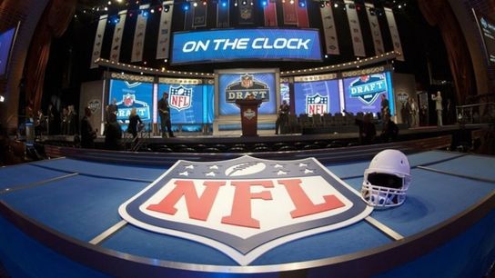 Latest CBS Mock Draft has the Steelers Trading for… (Draft News)