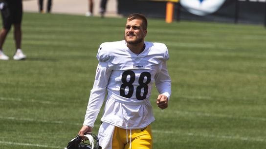 Rookie TE Pat Freiermuth Suffers Apparent Injury at Steelers Training Camp (Injury News)