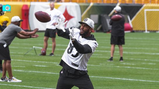 Steelers former tight end Eric Ebron Steelers former tight end Eric Ebron