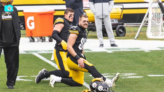 Steelers Pat Freiermuth Zach Gentry