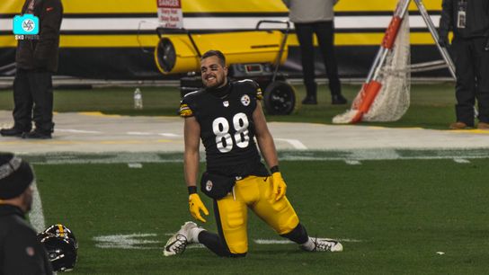 All Systems Go for Steelers TE Pat Freiermuth in 2022 (Commentary)