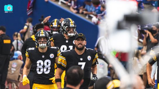 Steelers Ben Roethlisberger and Pat Freiermuth Steelers Ben Roethlisberger and Pat Freiermuth