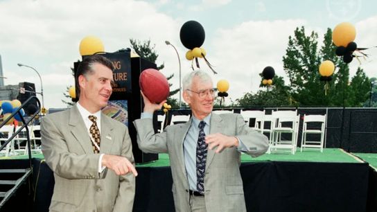 Celebrating Heinz Field's Birthday (Steelers News)