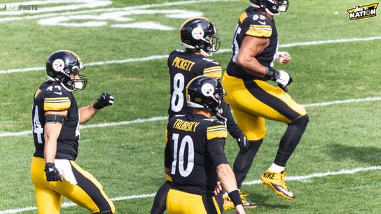 Steelers QBs Kenny Pickett and Mitch Trubisky