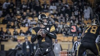 Steelers Overwhelm Carolina on TNF, 52-21 (Steelers News)