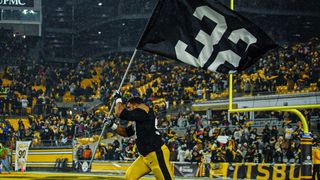Steelers' Cam Heyward Offers Perfect 'Tip Of The Cap' To Fallen Hero Franco Harris Amid 50th Immaculate Reception Anniversary (Diontae Johnson News)