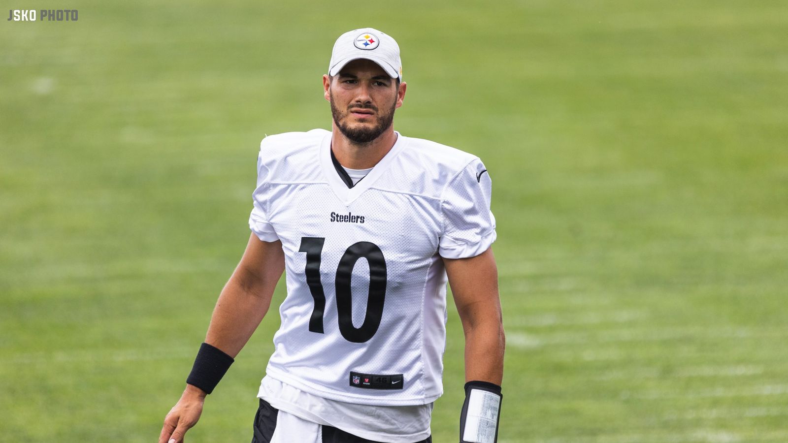 mitch trubisky steelers shirt