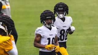 Steelers WR Calvin Austin III Compared To Legendary Playmaker By Collegiate Coach (Steelers News). Photo by Jordan Schofield / SteelerNation (Twitter: @JSKO_PHOTO)