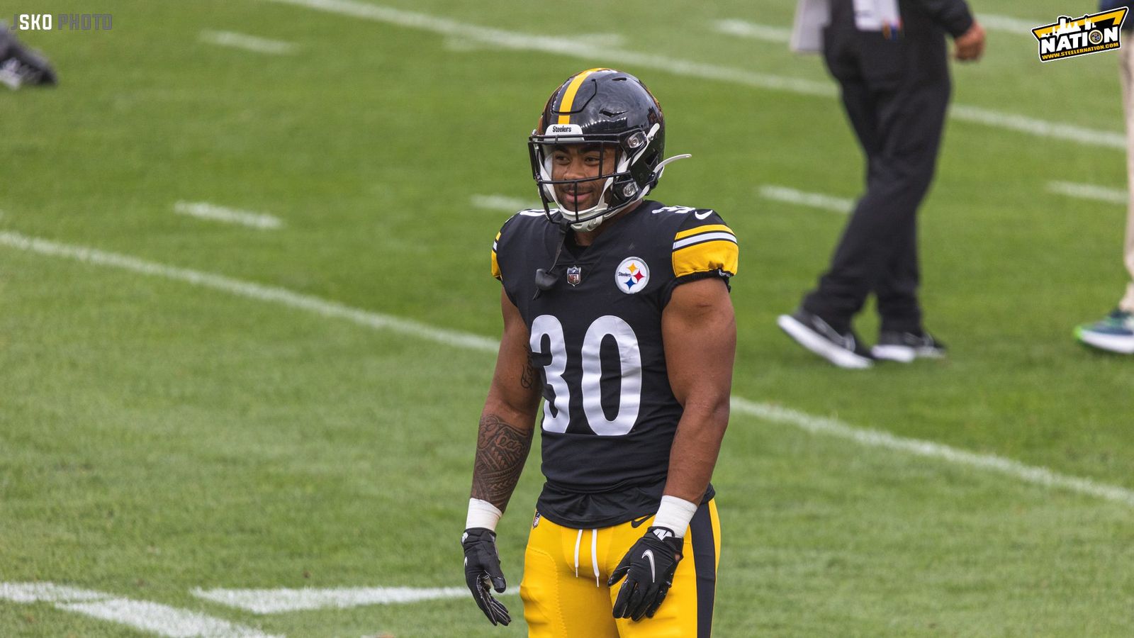 Steelers Rookie RB Jaylen Warren Outplays Struggling Najee Harris On