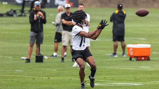 Steelers wide receiver, Calvin Austin III (#19) makes a catch during 2022 training camp at St. Vincent College in Latrobe, PA. | Photo Credit: Jordan Schofield / SteelerNation (Twitter JSKO_PHOTO) Steelers Calvin Austin III