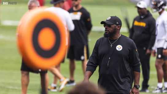 Pittsburgh Steelers head coach, Mike Tomlin looks on during training camp at Saint Vincent College in Latrobe, PA in July 2022. | Twitter: @JSKO_PHOTO
Pittsburgh Steelers head coach, Mike Tomlin looks on during training camp at Saint Vincent College in Latrobe, PA in July 2022. | Twitter: @JSKO_PHOTO
