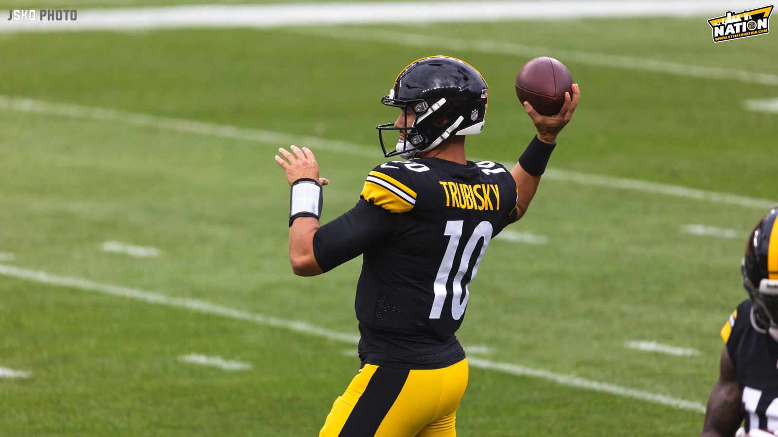 Steelers HC Mike Tomlin Confirms QB Plan For Last Preseason Game: Mitch  Trubisky To Lead The Way, All 3 QB's Will Play