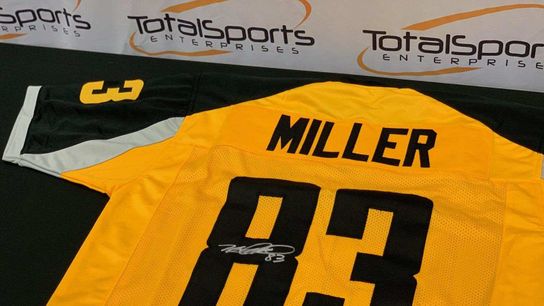 Heath Miller Autographed Gotham Rogues Jersey Giveaway! (Giveaways)