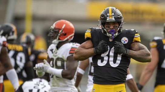 Steelers Unlikely To Sign James Conner (Free Agency News)