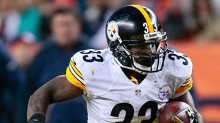 Fitzgerald Toussaint Back on One-Year Deal (Free Agency News)
