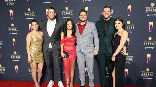 2023 Will Be Last Chance For Steelers' LB TJ Watt To Play With His Brother JJ Watt (Steelers News)
