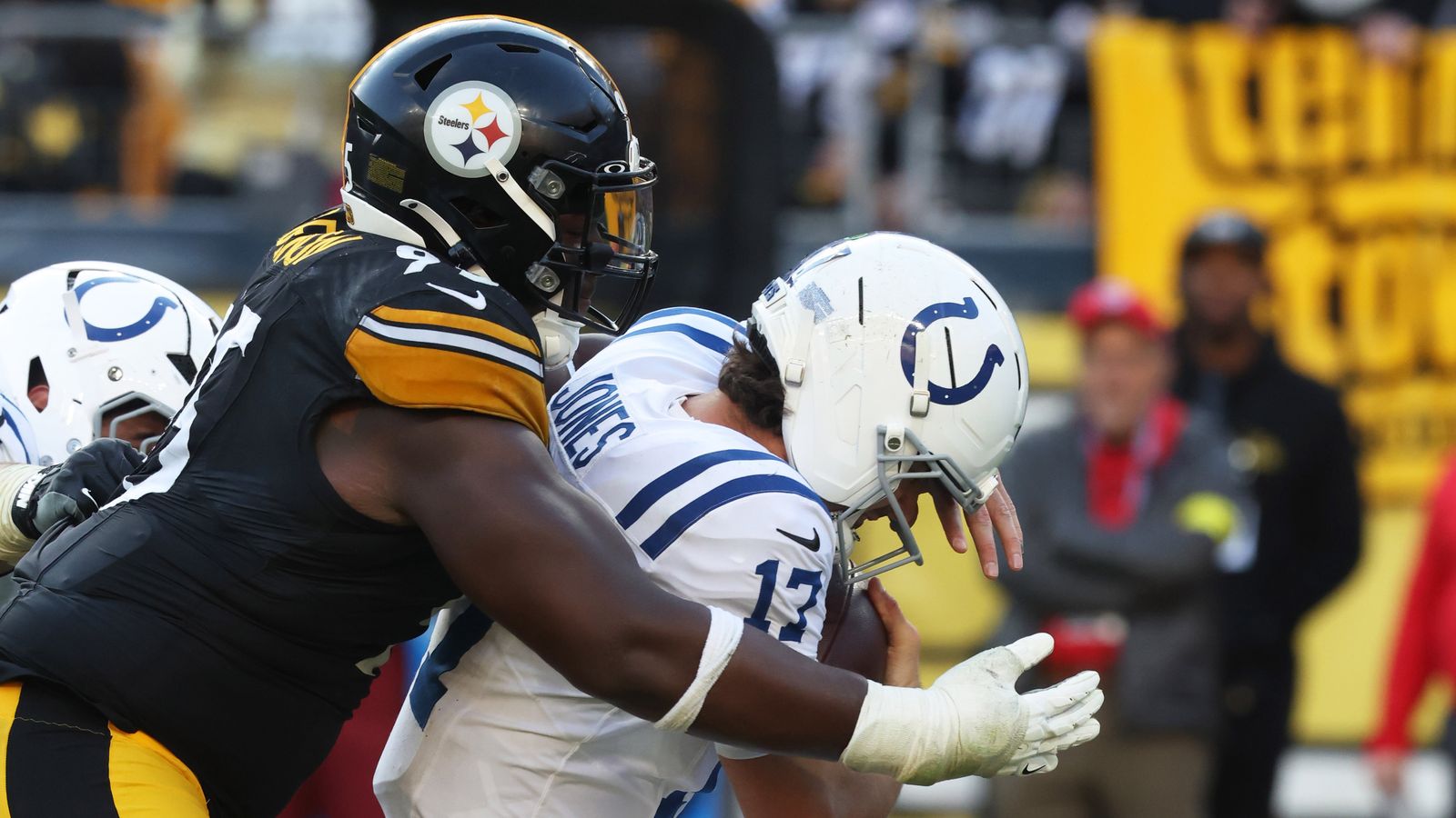 Steelers' Keeanu Benton Targeted Again As Major Concern By Former LB James Harrison (Steelers News). Photo by Imagn Images