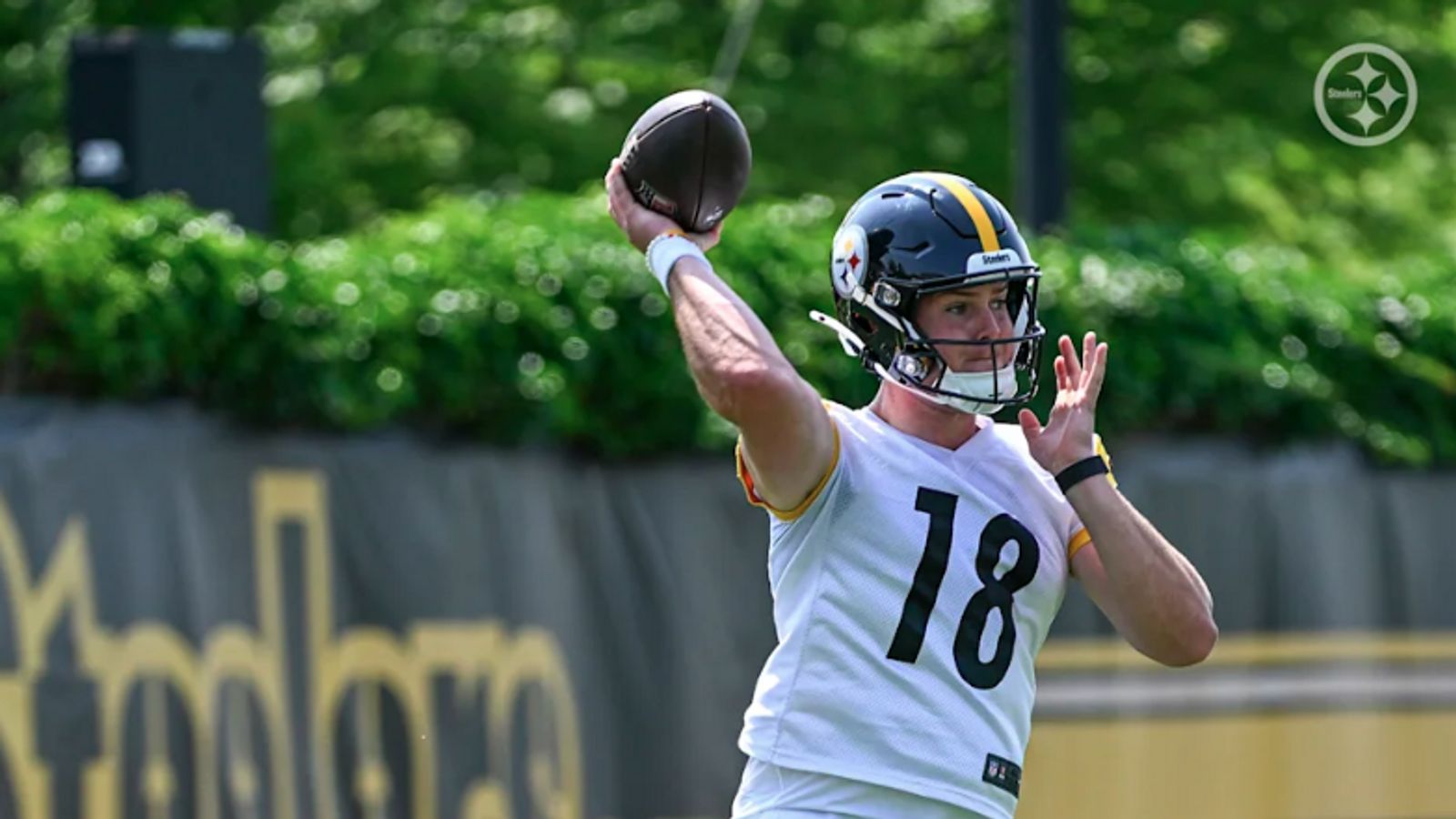 "Nobody" Inside Steelers Organization Is Saying They Found A Legitimate Franchise Quarterback (Steelers News). Photo by Taylor Ollason / Pittsburgh Steelers