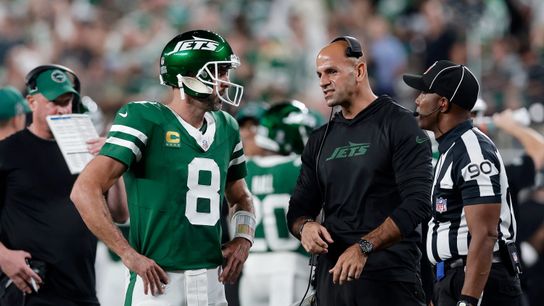 Former Super Bowl Champion Gives Steelers' QB Target Aaron Rodgers Stern Wake-Up Call (Steelers News)