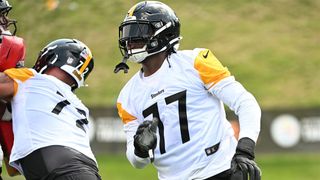 Ben Roethlisberger Sends Serious Warning About Steelers' Broderick Jones (Steelers News). Photo by Sebastian Foltz / Pittsburgh Post-Gazette