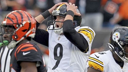 Steelers' Chris Boswell Hears Blunt Truth From Mike Tomlin After Extra Point Miss. Photo by Matt Freed / Pittsburgh Post-Gazette