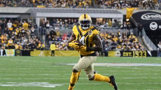 DK Metcalf Leaks That Steelers' Aaron Rodgers May Have Lied About 2026 Being His Final Season (Steelers News). Photo by Charles LeClaire / Imagn Images
