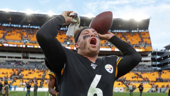 Duck Hodges Recalls Steelers' Mike Tomlin's Harsh Next Man Up Mentality: "Get The Job Done [Or] We'll Find Someone Else". Photo by Don Wright / Associated Press